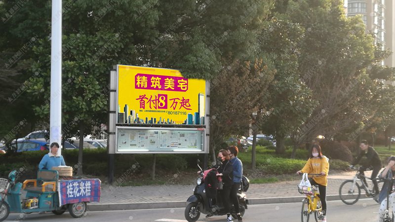 led燈桿屏|智慧燈桿屏|立柱廣告機|led廣告機|落地廣告機|智慧路燈|智慧燈桿|燈桿廣告機|智能廣告機|燈桿屏|智慧燈桿顯示屏